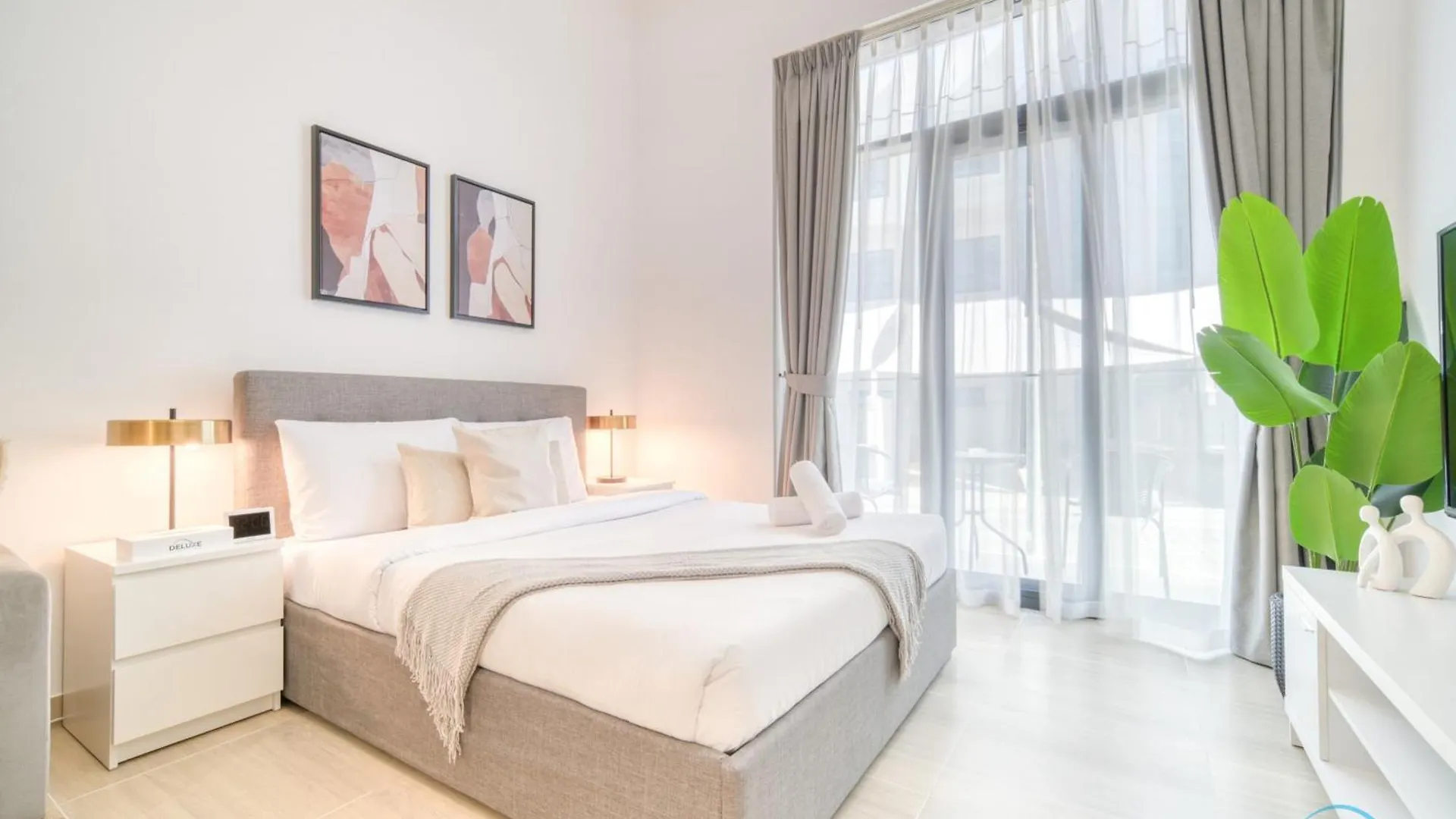 Apartment Relaxing Studio At Pantheon Elysee II Jvc By Deluxe Holiday Homes Dubai
