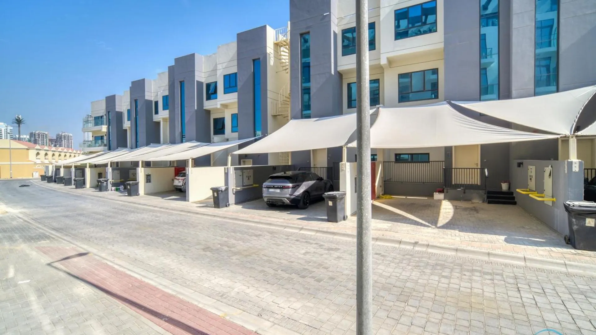 Relaxing Studio At Pantheon Elysee II Jvc By Deluxe Holiday Homes Dubai 0*,